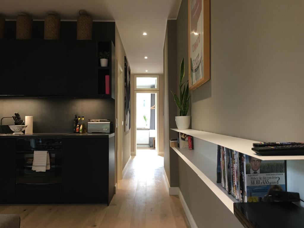 Berlin Style Apartments - Hermannstraße room 4
